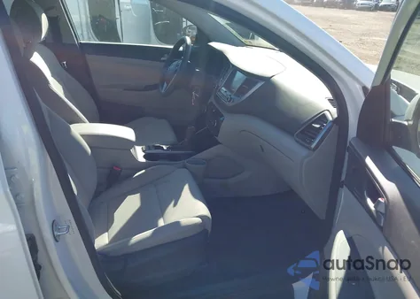 2018 Hyundai Tucson Sel z USA, uszkodzony, nr VIN KM8J3CA43JU612228